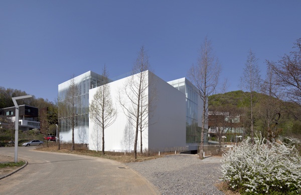 whiteblock corner