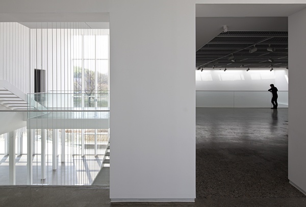 super core and gallery