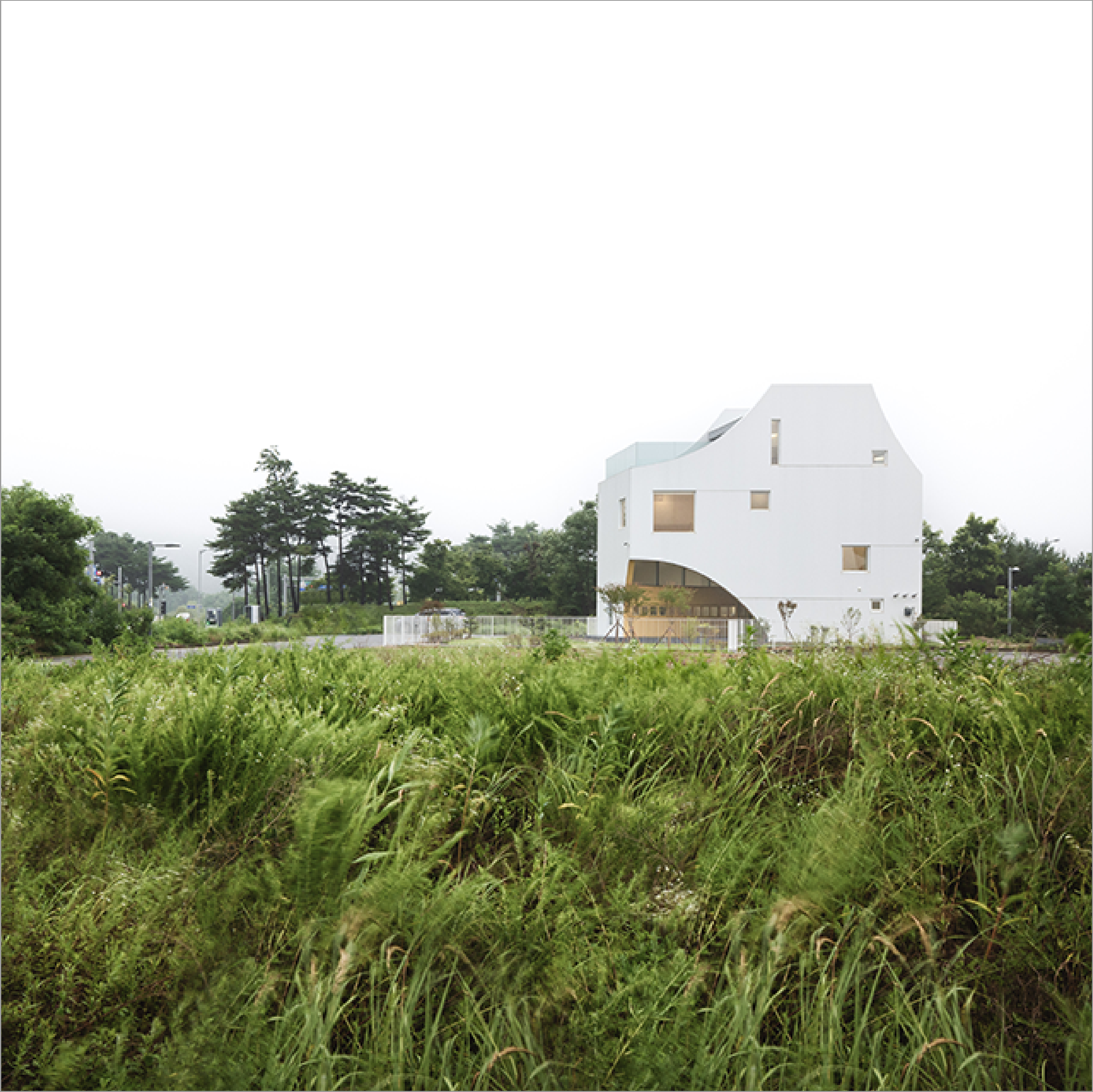 SsD Architecture Unveils Eco-Conscious Residential Design Emphasizing Well-Being and Sustainability : Sundial House
